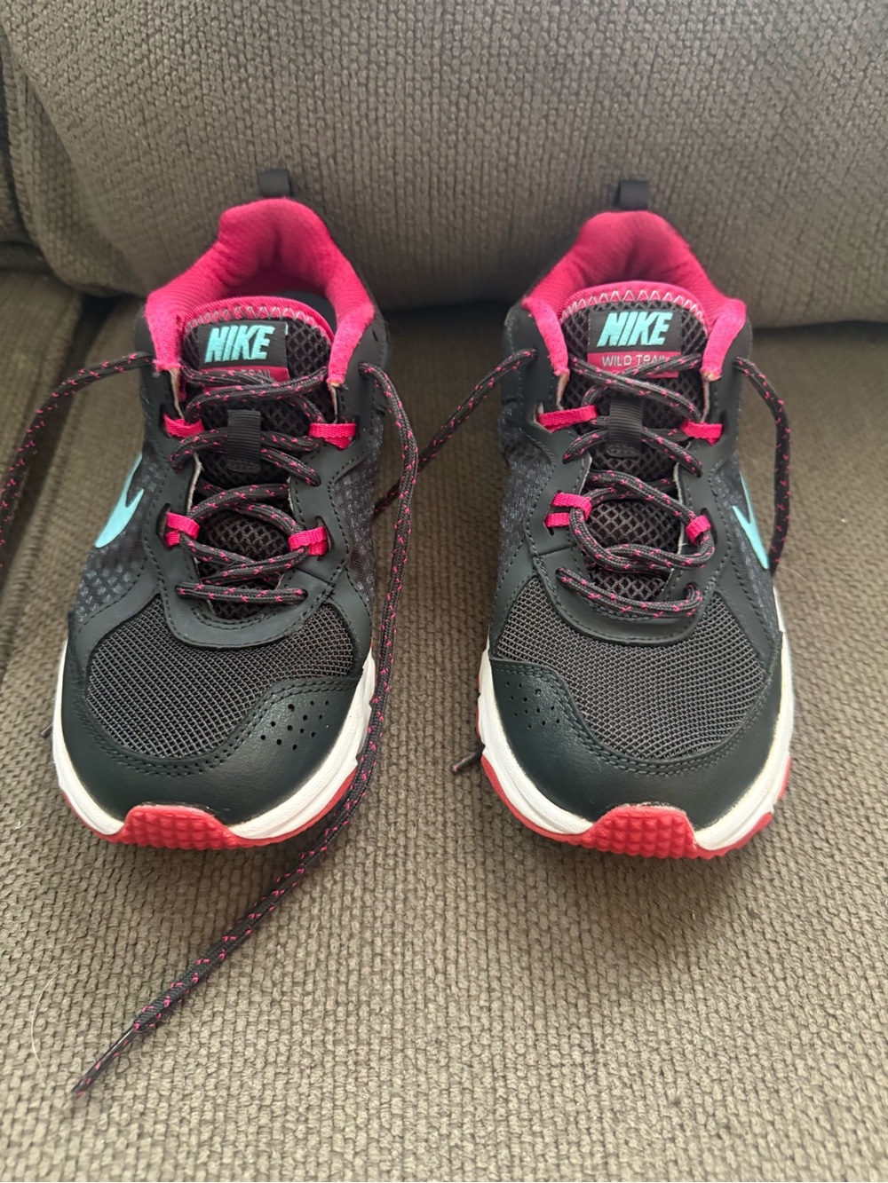 Nike Wild Trail Running Shoes Low Top Women’s Size 7.5
